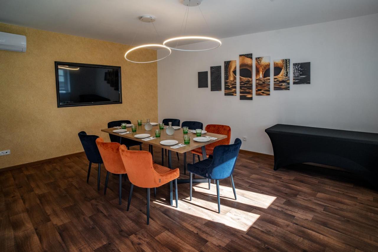 Apartmany Pisek エクステリア 写真