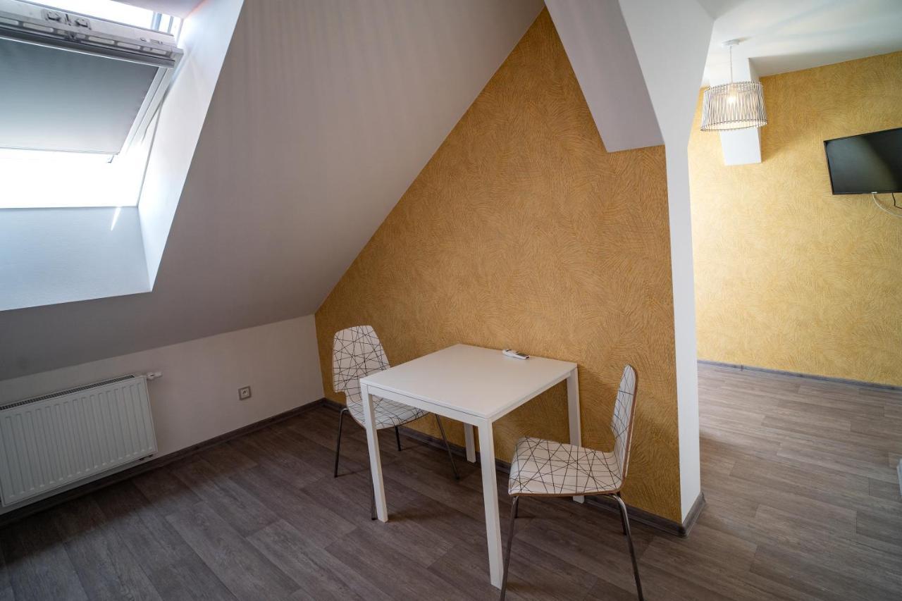 Apartmany Pisek エクステリア 写真