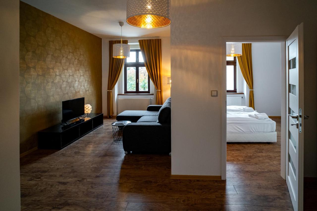 Apartmany Pisek エクステリア 写真